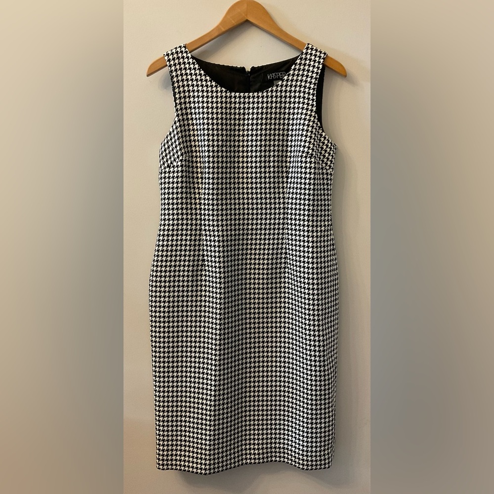 Kasper Black and White Houndstooth Dress< Size 6